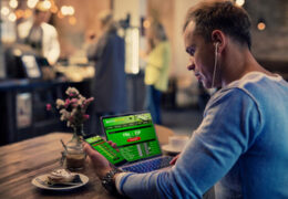 Finding Good Port and Gambling Establishment Gaming Sites on the Internet