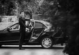 Airport Car Services in Detroit: Your Hassle-Free Travel Solution
