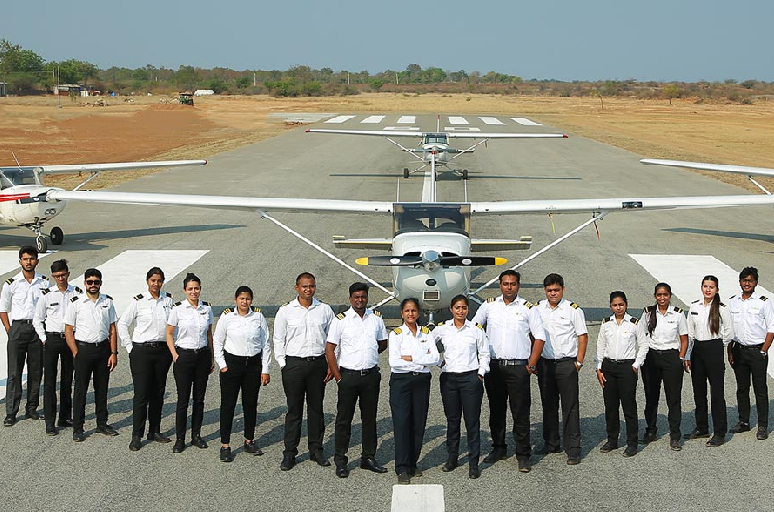 Taking Flight: Exceptional Flying Training in Delhi
