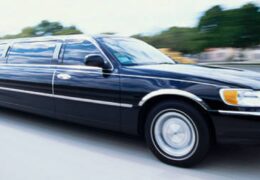 How Choose Right Limousine Service For Corporate Events