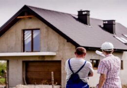 What is custom home construction?