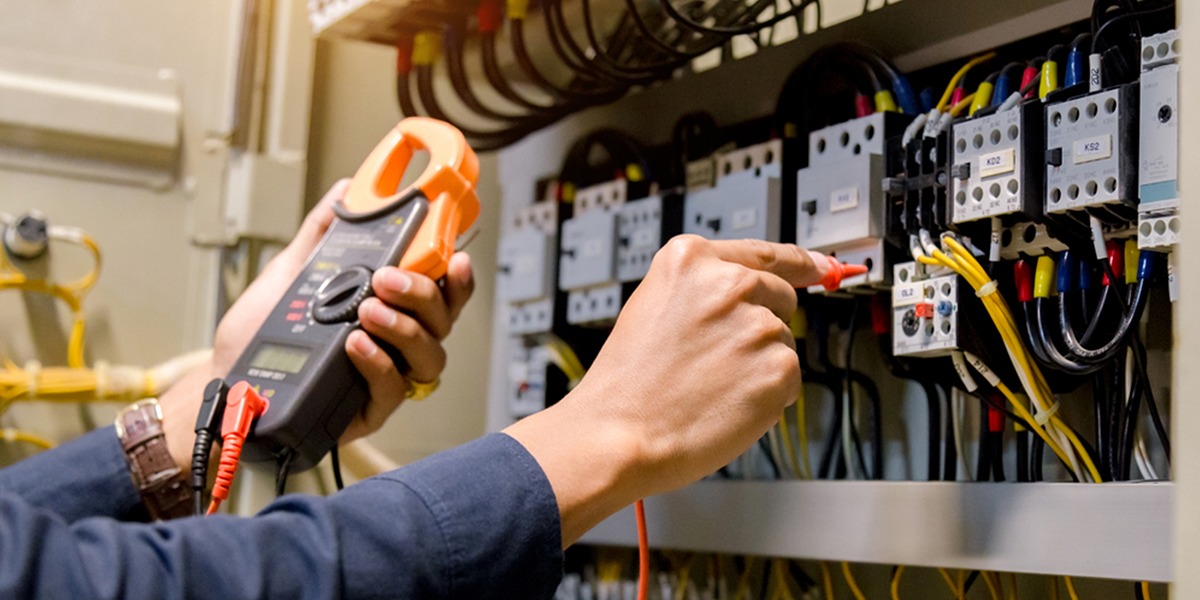 The Estimator’s Toolkit: Software and Tools for Precise Commercial Electrical Estimations
