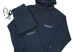 The Ultimate Guide to Essentials Tracksuits: Style, Comfort, and Functionality